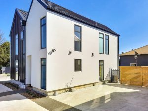 Two Bedroom Townhouse In Phillipstown